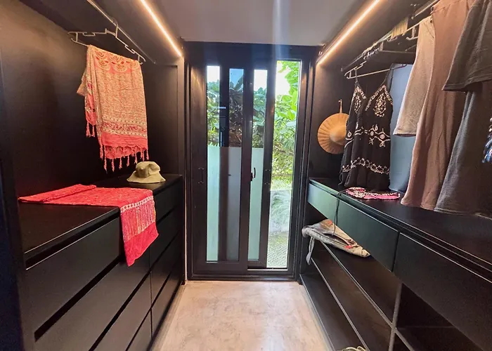 Séjour chez l'habitant Polpo Nero Container Uluwatu